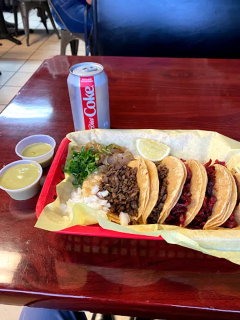 Fito's Tacos De Trompo