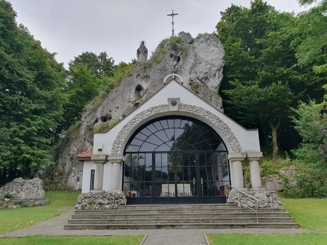Sanktuarium Matki Bożej Skałkowej