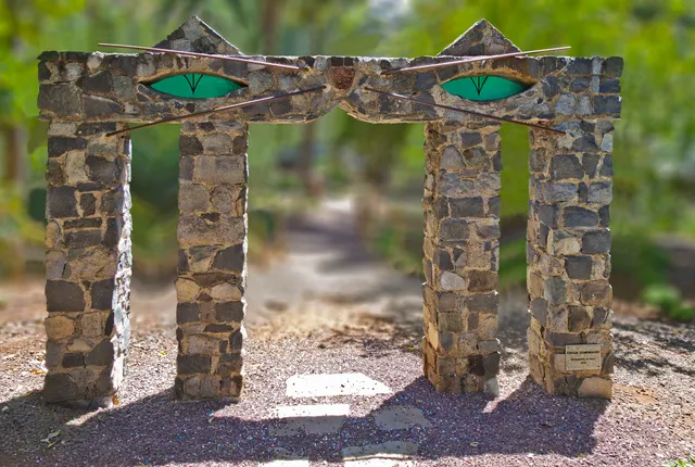 "Monumento al Gato"(Óscar Domínguez)