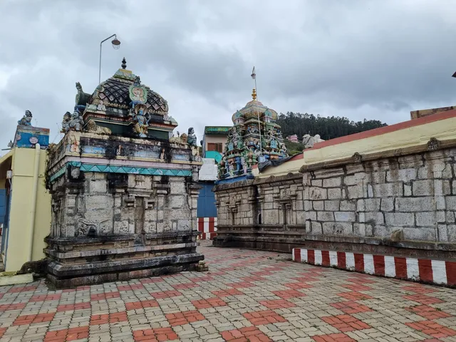 Arulmigu Kuzhandhai Velappar Thirukkovil