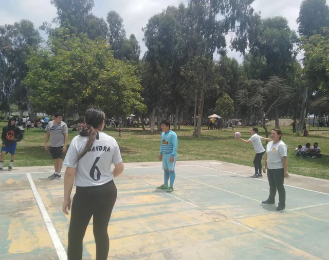 Huayna Cápac Local Park