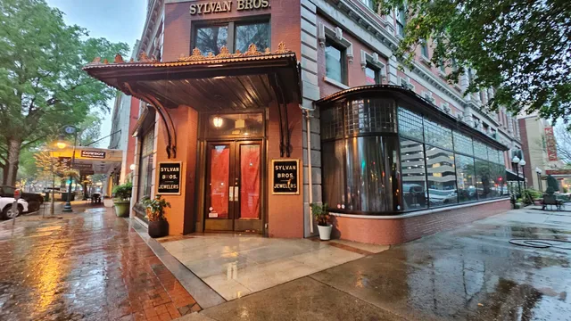 Sylvan's Jewelers