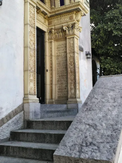 Avondale Branch Library