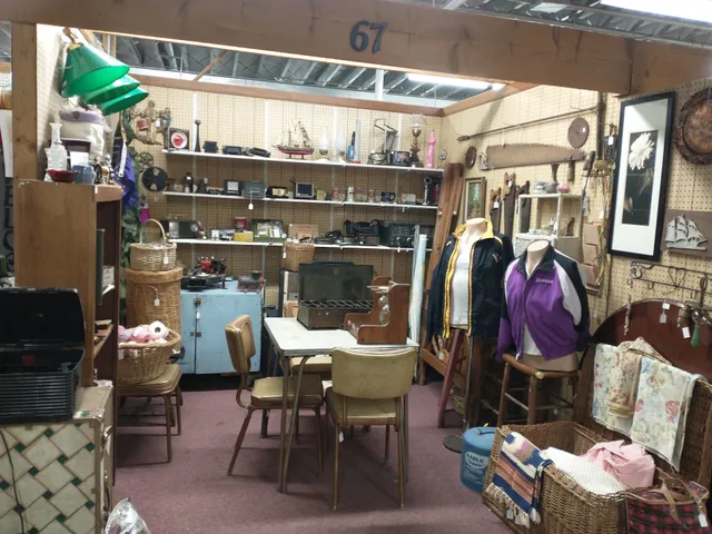 Picker's Paradise Antique Mall