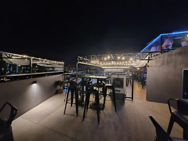 Saiki Sky Bar