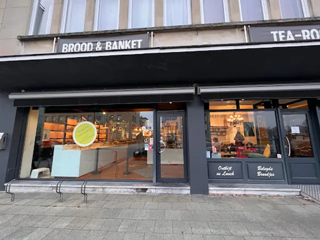 Bakkerij & Tea Room Den Bezekoek