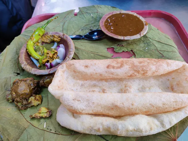 Kake De Chole Bhature