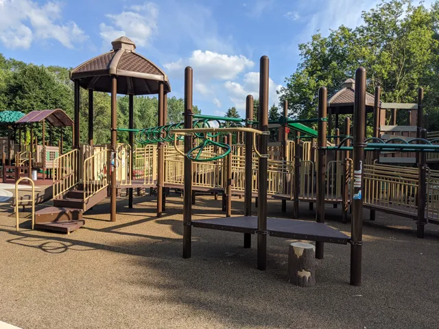 Lions Coon Creek Park