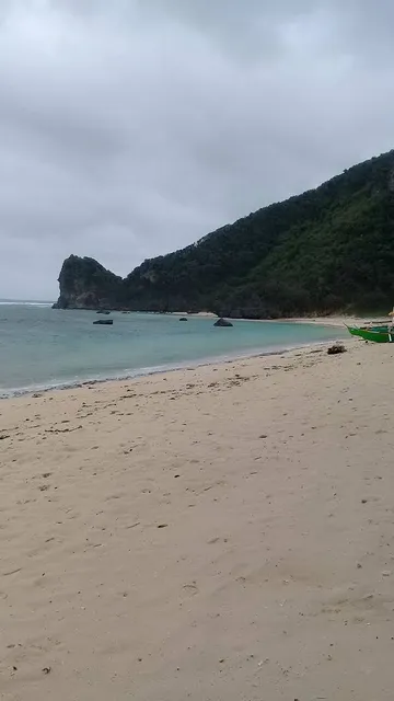 Nangaramoan White Sand Beach