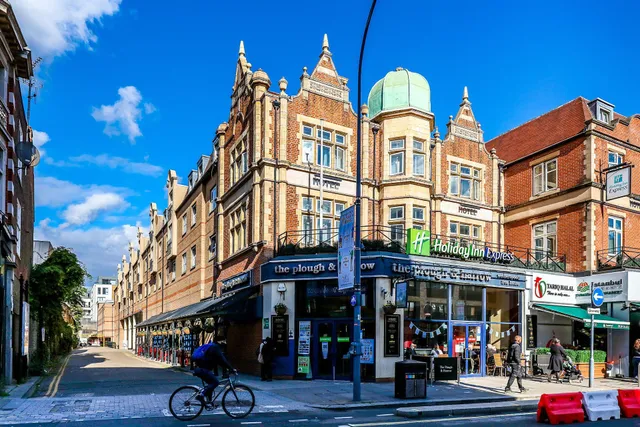 Holiday Inn Express London - Hammersmith by IHG