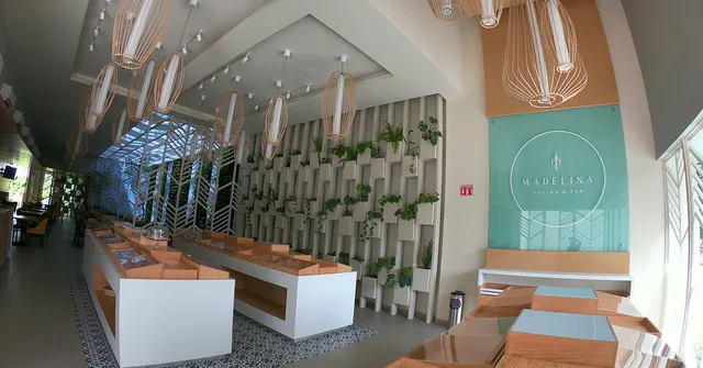 Madelina Cocina & Pan