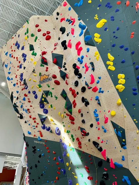 Momentum Indoor Climbing Fort Union