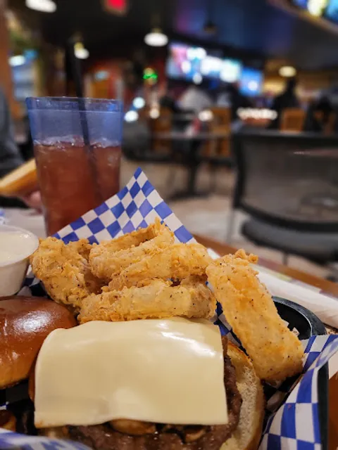 Thunder Roadhouse Cafe