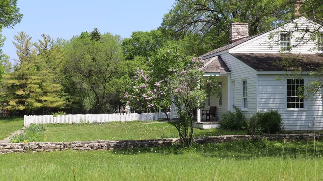 Wisconsin State Historical Marker 542: Roi-Porlier-Tank Cottage