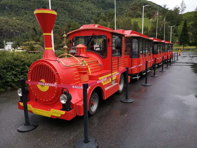 Rallartoget Tram sightseeing