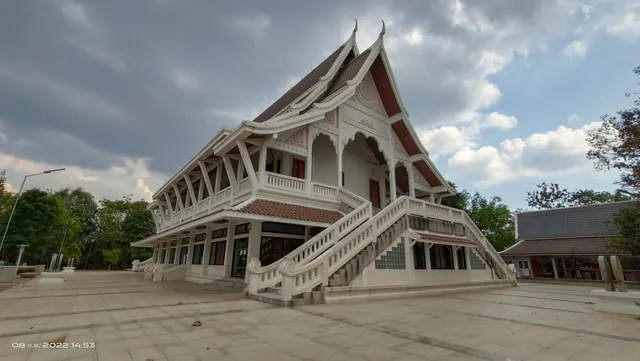 Wat Khao Phaeng Ma