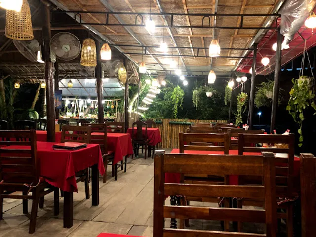 Đảm Đang Kitchen Riverside Restaurant