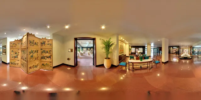 The Club Bar and Cigar Lounge