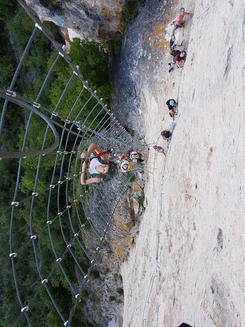 Antipodes Sport Nature Accrobranche Via Ferrata Canyoning Jump À L'élastique