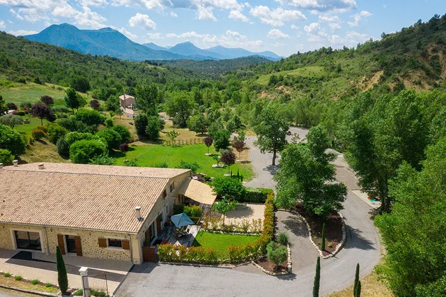 Domaine Le Mas du Galifan | Mariage & Évènements | Hébergement en gîtes