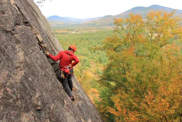 Eastern Mountain Sports Schools