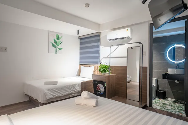 Lá hotel Trương Công Định