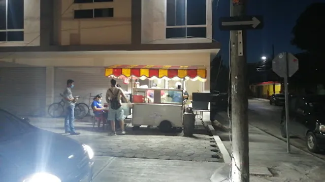 D'Amicos hamburguesas y hotdogs