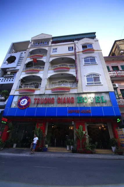 Truong Giang Hotel