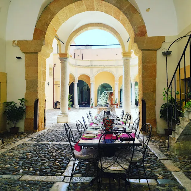 Enoteca "La Strada del Vino di Marsala"