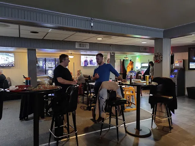 The Rose Bar and Grille