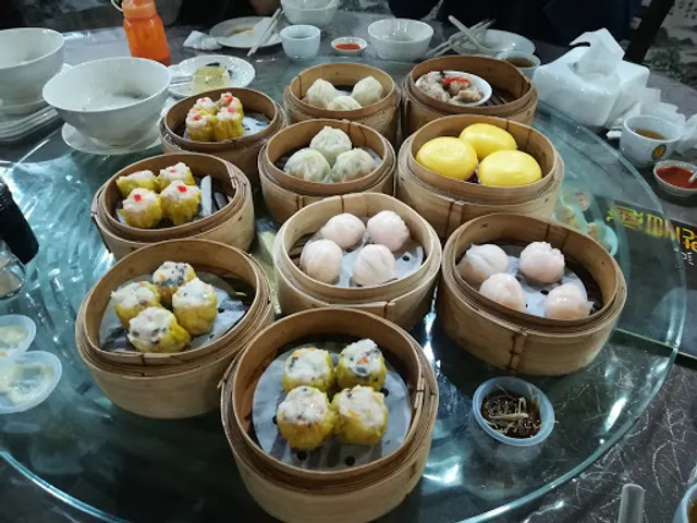 Dynasty Palace Dim Sum Restaurant