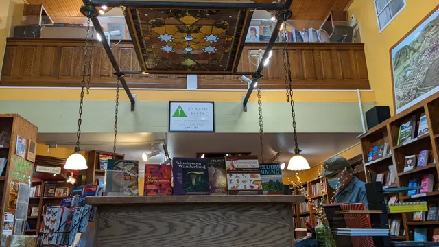 Explore Books and Coffee