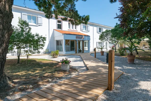 Maison Esperanza - Hôtel & appartements