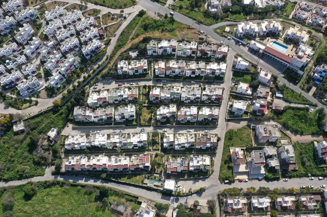 AKYARLAR TATİL SİTESİ