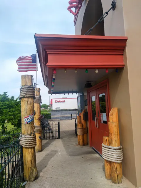 Blue Crab Juicy Seafood & Bar