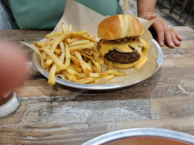 Shandy's Grill & Bar