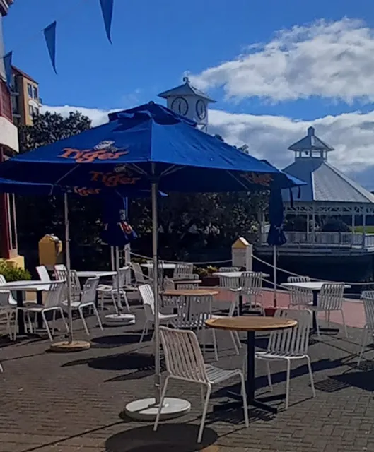 Mainsail Bar & Bistro