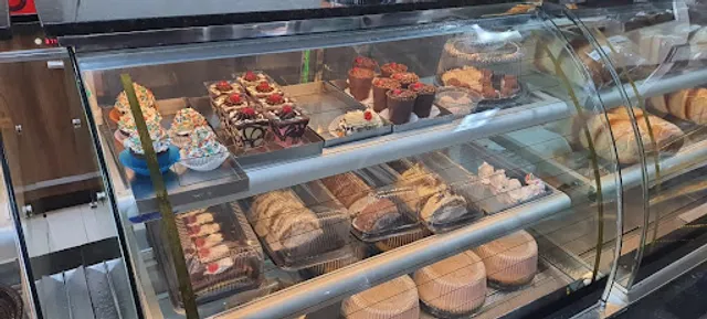 Panificadora e Confeitaria Itália