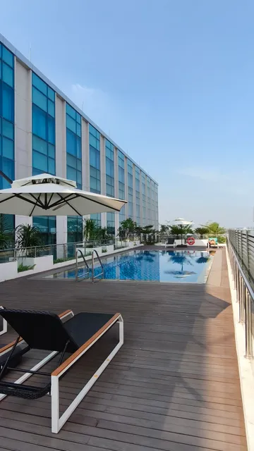 Grand Anara Airport Hotel