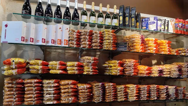 Navya Bake Shop Edapally Market Road