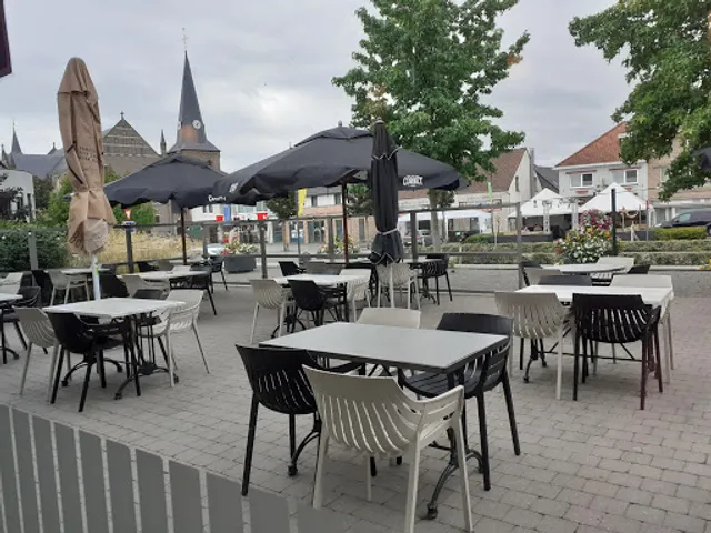 Theater kaffee kaulille