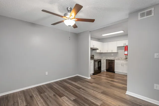 Lifestyle Apartments on Lakeshore Drive