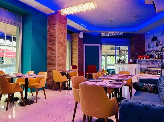 Byblos Milano: Lebanese Restaurant and Shisha.