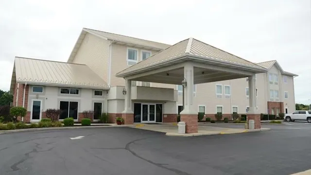 The Randolph Inn & Suites