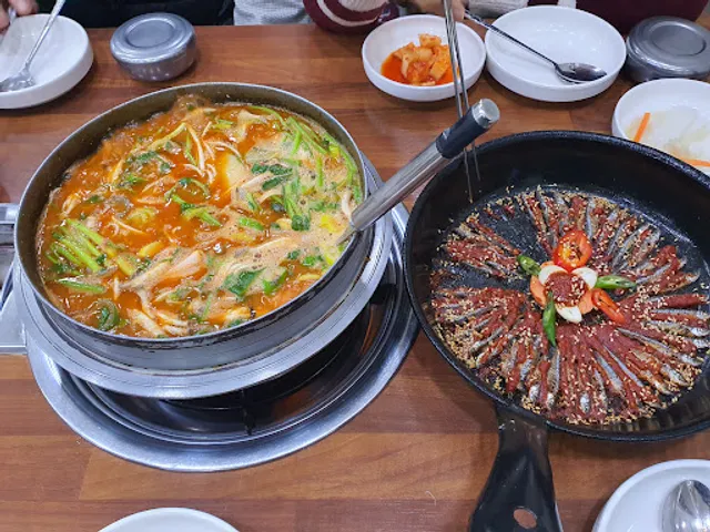 어죽이네철렵국 본점