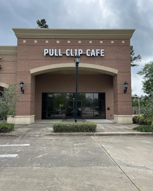 Pull Clip Cafe