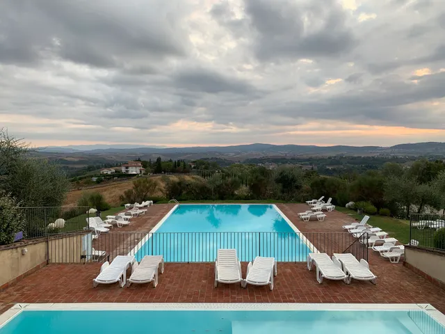 Relax Palazzo Monaci - Crete Senesi