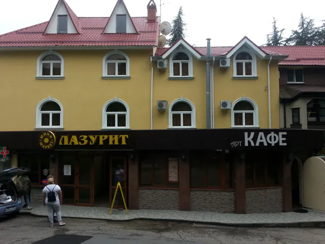 Lazurit, Gostevoy Dom