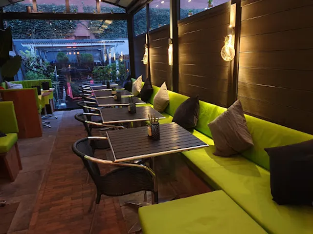 Sarinandé Food•Drinks•Events