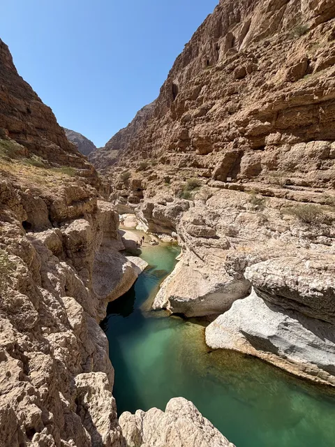 Wadi Shab Parking مواقف سيارات وادي شاب